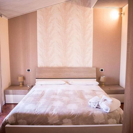 Hotel Lonatino لوناتو المظهر الخارجي الصورة